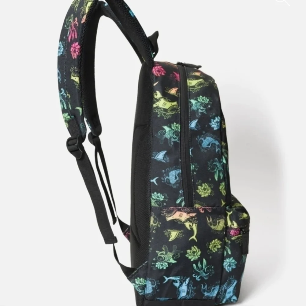 NEW! HURLEY Unisex Aerial Essentials Shark School Beach Backpack.